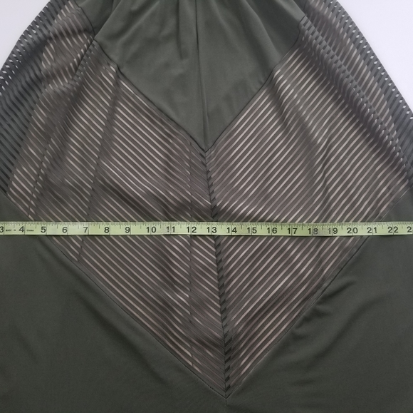 Dress - Picture 11 of 14